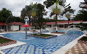 Centro Vacacional & Campestre Lago Center